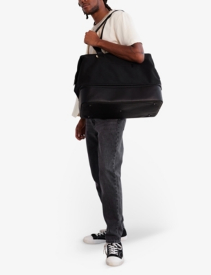 Beis The Weekend Duffle Bag In In Black