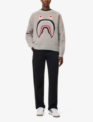 A BATHING APE WOMENS GRAY BAPE SHARK-INTARSIA REGULAR-FIT WOOL-BLEND KNITTED JUMPER 