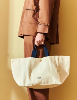 Hay Womens  Brand-embroidery Organic-cotton Weekend Bag In Natural