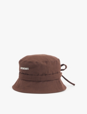Jacquemus Mens Brown Le Bob Gadjo Script-hardware Cotton Bucket Hat In Brown