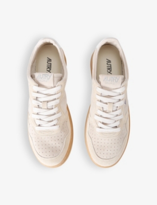 Autry Medalist Low Top Sneakers In Beige