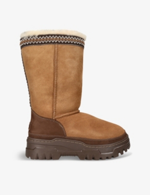 Ugg "trailgazer" Boots Mid-calf Round Toe In Tan