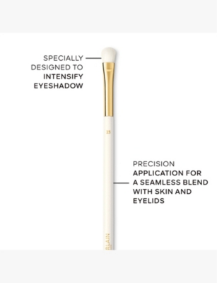 Guerlain N°23 Eyeshadow Shading Brush
