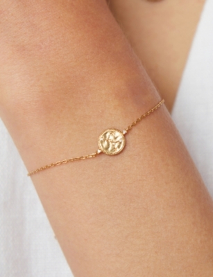 Astrid & Miyu Zodiac Cancer 18ct Yellow Gold-plated Sterling-silver And Cubic Zirconia Pendant Bracelet In Gold