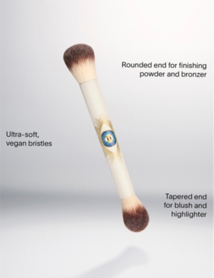 HOURGLASS: Ambient Lighting Edit make-up brush