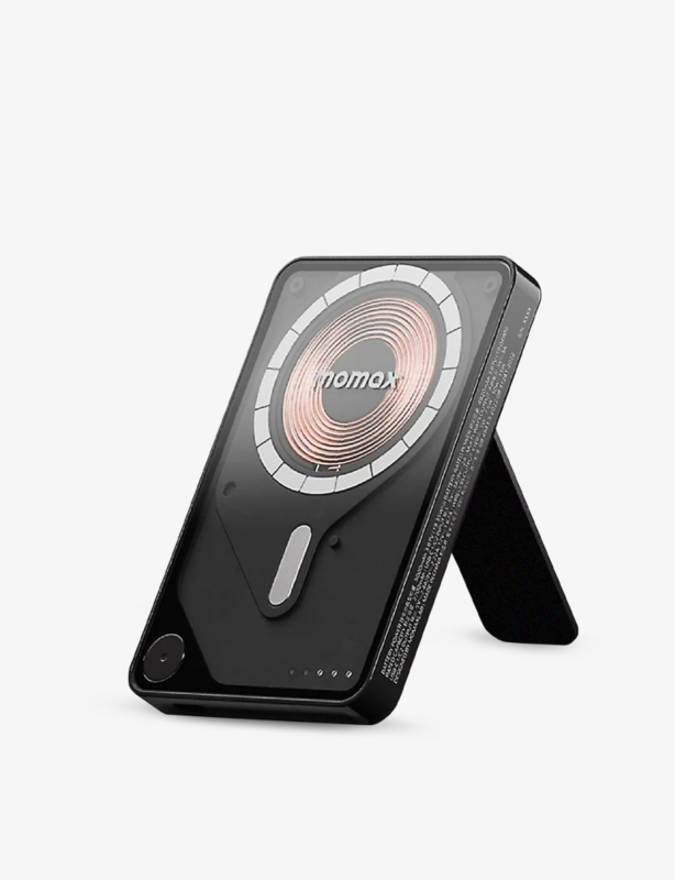 Momax Portable magnetic battery pack with USB-C cable