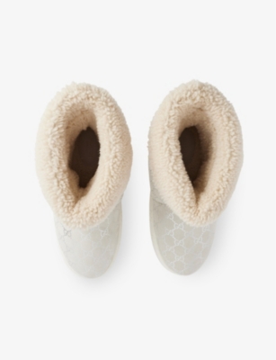 Gucci Womens  Metallic Brand-monogram Shearling-trim Suede Boots In Glam Silver Off White