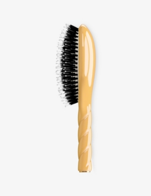 N.03 The Essential Softness Gentle Scalp Care hair brush