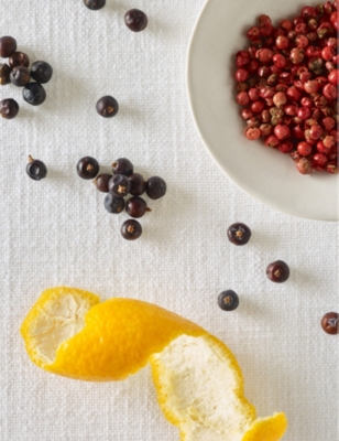 THE WHITE COMPANY: Clementine & Juniper scented home spray 100ml