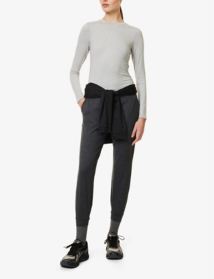 VUORI WOMENS PALE GREY HEATHER HALO RUCHED LONG-SLEEVE STRETCH-WOVEN T-SHIRT 