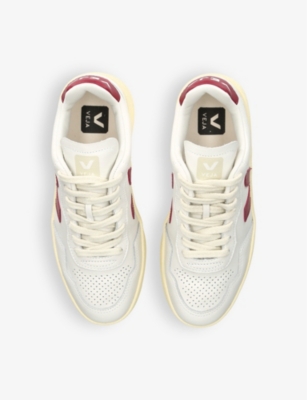 Veja Sneakers V-10 In White And Marsala Leather In White/red