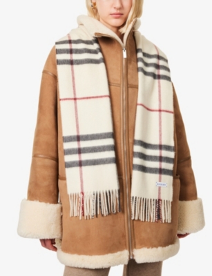 Burberry Womens  Check-print Fringed Cashmere Scarf In Stone