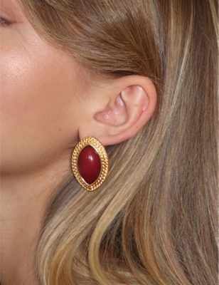 HEAVEN MAYHEM: Wine yellow-gold plated metal stud earrings