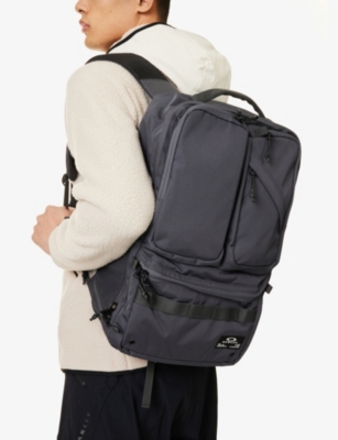 Oakley Mens Forged Iron Essential M 8.0 Woven Backpack