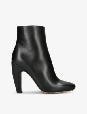 Bottega Veneta Leather Pompei Booties With Inner Zip 11cm In Black