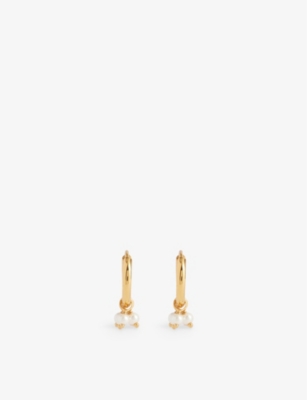 Shyla Womens Cluster 22ct Yellow Gold-plated Silver And Pearl Huggie Earrings In Pearl