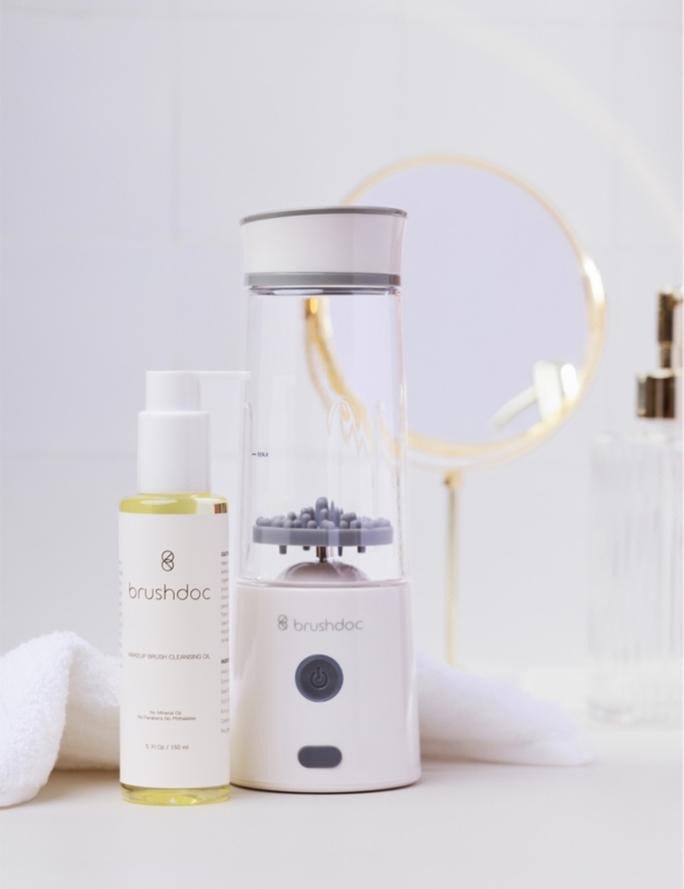 The Revolutionary make-up brush cleaner