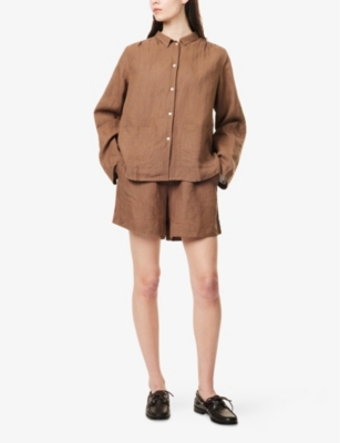 Skall Studio Womens  Nettle Relaxed-fit Linen Shirt In Cedar Brown