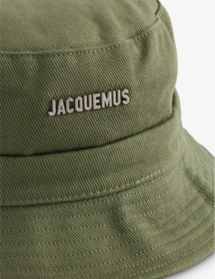 Jacquemus Mens Le Bob Gadjo Brand-plaque Cotton Bucket Hat Khaki In Khaki