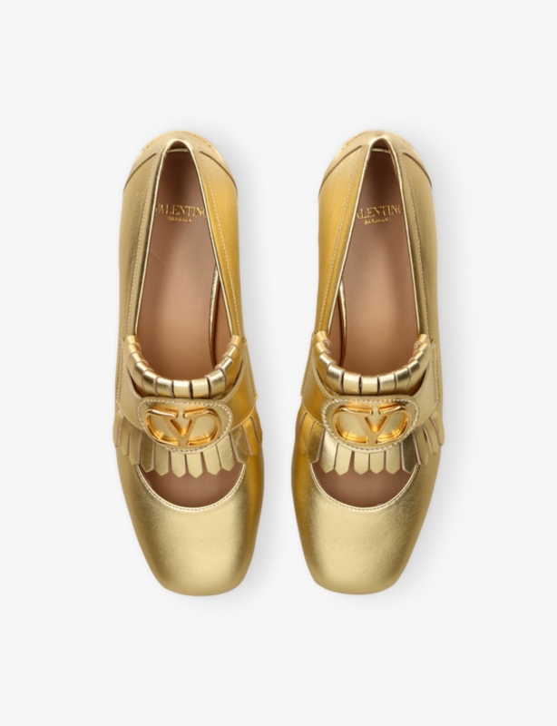 VLogo Signature Fringed Leather Loafer Pumps