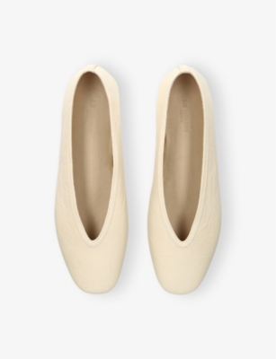 LE MONDE BERYL: Luna Pointed-Toe Leather Pumps