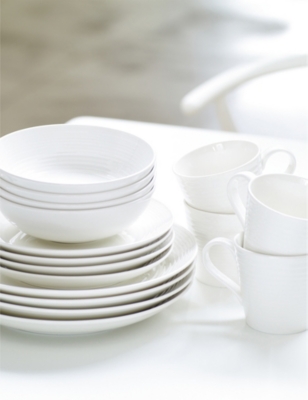 Royal Doulton Gordon Ramsay Maze 16-piece Stoneware Dinnerware Set
