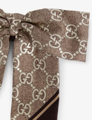Gucci Womens  Lamy Chou Monogram-print Silk Hair Scrunchie In Camel/light Brown