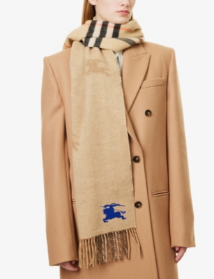 Burberry Womens Sand Reversible Check-pattern Cashmere Scarf In Sand