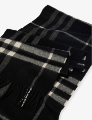 BURBERRY WOMENS CHECK-PRINT CASHMERE SCARF BLACK/CALICO IP CHK