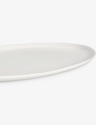 Fable Cloud White Oval Ceramic Stoneware Serving Platter In Cloud White