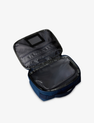 THE NORTH FACE: Base Camp Voyager Woven Wash Bag