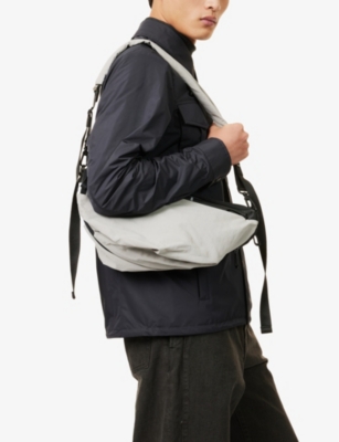 CÔTE AND CIEL MENS LIGHT GREY+SAND ORNE SMOOTH WOVEN-BLEND SHOULDER STRAP