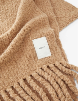 Joseph Womens Camel Bouclé Heavyweight Wool-blend Knitted Scarf In Camel