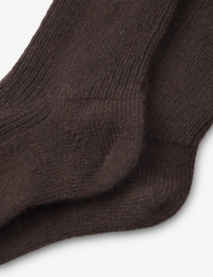 The White Company Dark Choc Ribbed Cashmere Bed Socks In Black