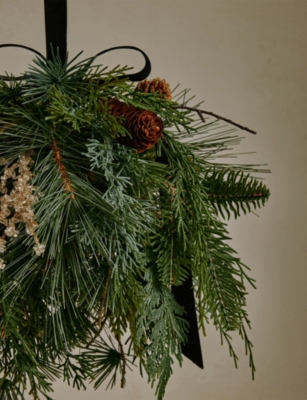 THE WHITE COMPANY: Ultimate Fir Tree Artificial Christmas Pomander