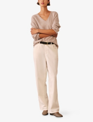 The White Company S V-neck Cashmere Jumper Midtaupemr In Neutral