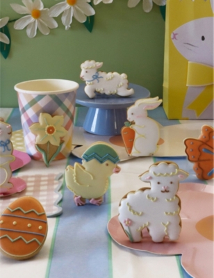 BISCUITEERS: Easter Party Animals Medium Biscuit Tin 110g