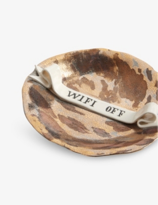 L'objet Metallic Ruan Hoffmann Collection Wifi-off Earthenware Plate 27cm In Metallic