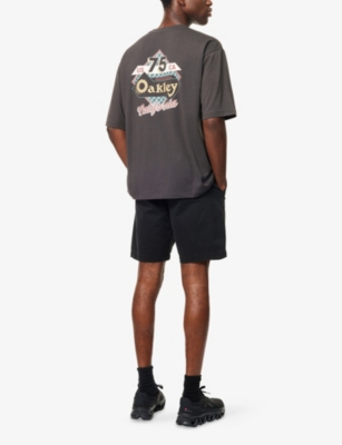 Oakley Mens Shadow Black Retro Graphic-print Cotton-jersey Blend T-shirt Xxl In Brown