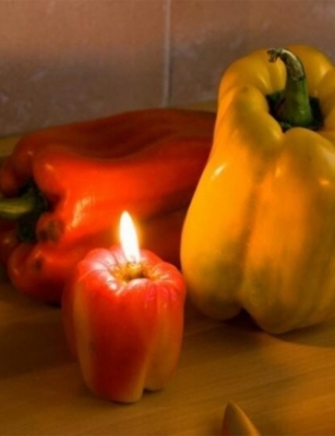 INTRONA: Peperone Red Pepper Wax Candle 170g