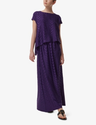 LEEM: Geometric-Pattern Plisse Woven Top