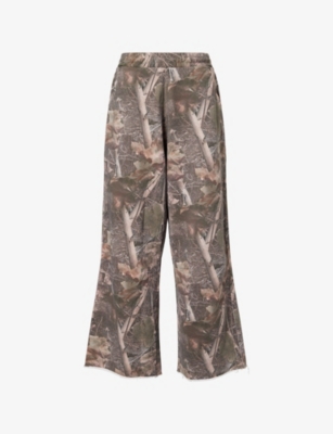 JADED LONDON WOMENS JADED LONDON WOODLAND MONSTER CAMOUFLAGE COTTON-JERSEY JOGGING BOTTOMS 