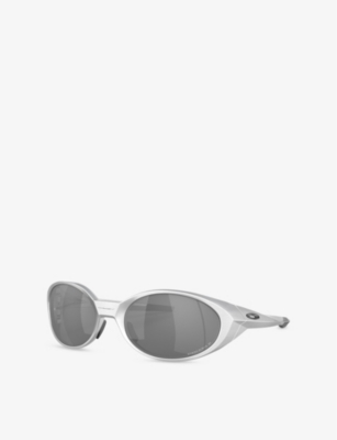 Oakley Oval Frame Sunglasses Silver-tone Finish In Silver