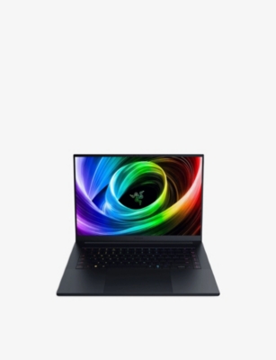 RAZER: Blade 16 OLED RTX 5090 Gaming Laptop