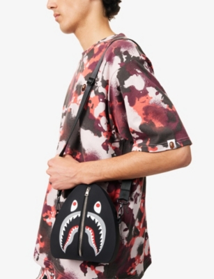 A BATHING APE: Shark Silicone Cross-Body Bag