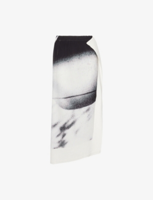 ISSEY MIYAKE: Shadow Study Pleats Asymmetric Knitted Midi Skirt