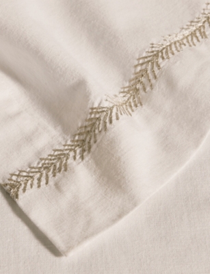 THE WHITE COMPANY: Feather-Bordered Embroidered Linen-Cotton Blend Table Runner
