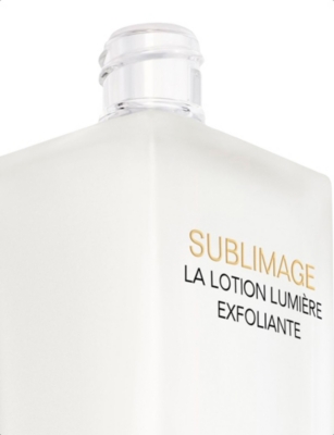 Chanel Sublimage La Lotion Lumière Exfoliante Ultimate Lotion: Exfoliates And Illuminates