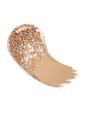 Chanel <strong>les Beiges Water-fresh Complexion Touch</strong> Even - Illuminate - Hydrate