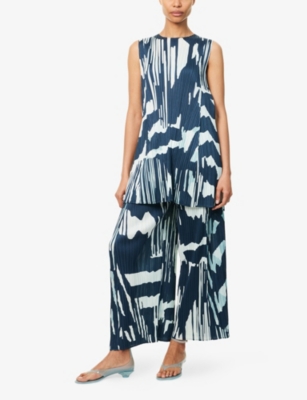 PLEATS PLEASE ISSEY MIYAKE: Refraction Abstract-Print Pleated Knitted Tunic Top
